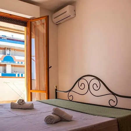 Di Antonio Fronte Mare Apartment